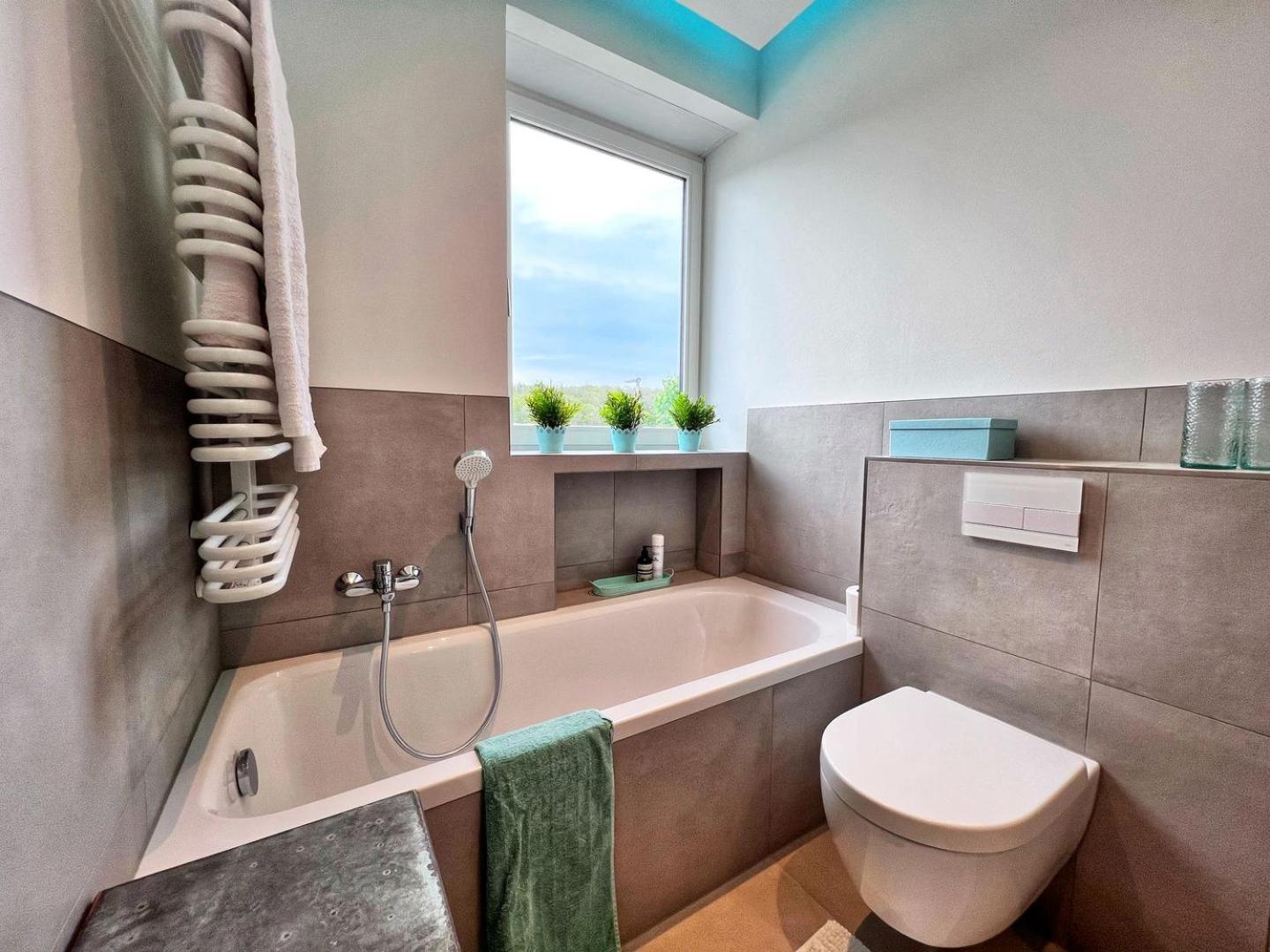 4-Sterne Ferienwohnung Waldblick Schweinfurt Exterior foto